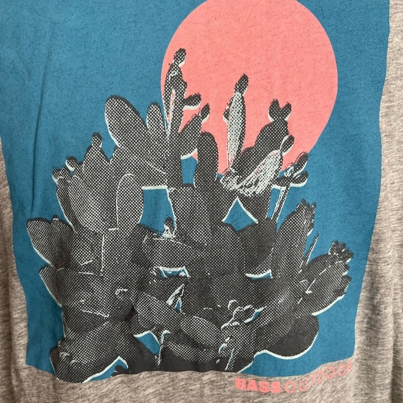 Bass Tshirt - Picture 2 of 7